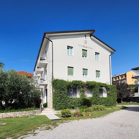 Hotel 2 Palme Torri Del Benaco Exterior foto